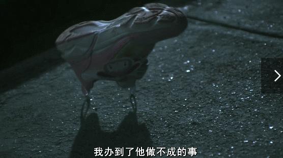 杀害至亲的少女，亲手毁掉了自己世界里的太阳