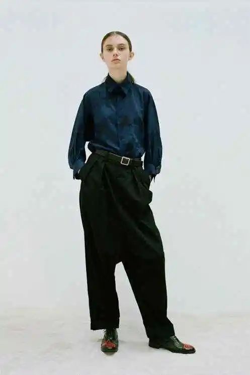 适合冬天穿的潮的裤子显腿长,适合粗腿穿的裤子推荐