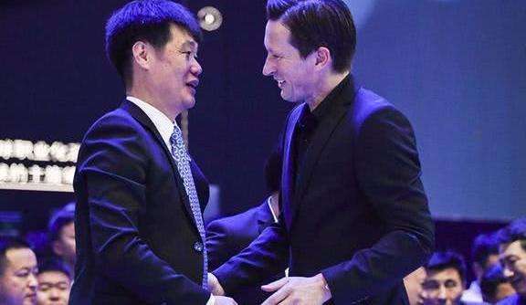 球迷怀念施密特,如何评价施密特