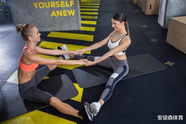 每天锻炼拉伸动作,每天拉筋10个方法