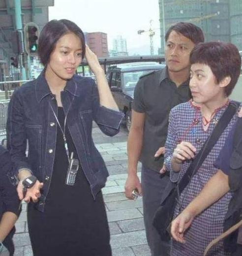 容忍丈夫找小三屡遭背叛却不离婚,容忍丈夫出轨屡遭背叛不离婚