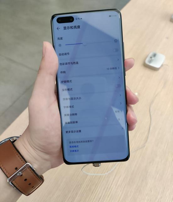 为什么那么多人不喜欢周冬雨,华为周冬雨屏幕是什么样