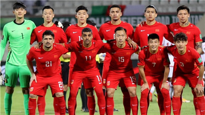 足球联赛难不难进去的,足球难不难学