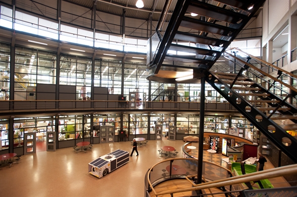 荷兰留学费用有哪些,在荷兰留学的优势有哪几点