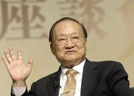 岳不群妻女,岳不群老婆宁中则扮演者