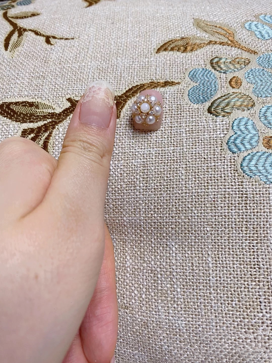 没有工具怎么快速卸甲片,没有工具自己卸甲小妙招