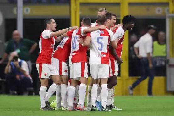 孔蒂带领国米夺冠的阵容,孔蒂带领国米提前几轮夺冠