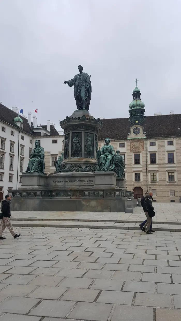 维也纳金色大厅经典,维也纳金色大厅名曲