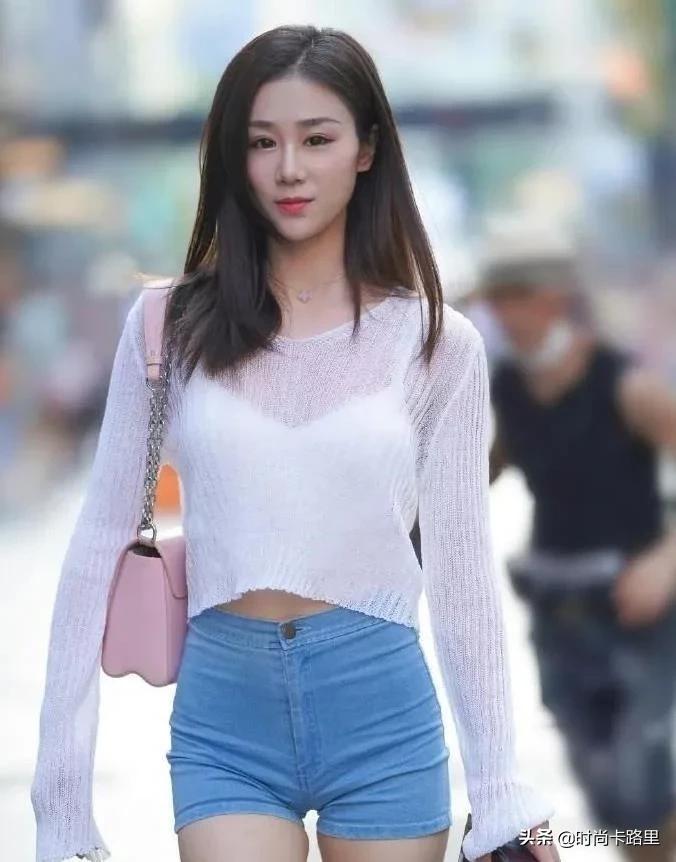 成熟知性优雅气质美女发型,凌乱的头发女神给人感觉很特别