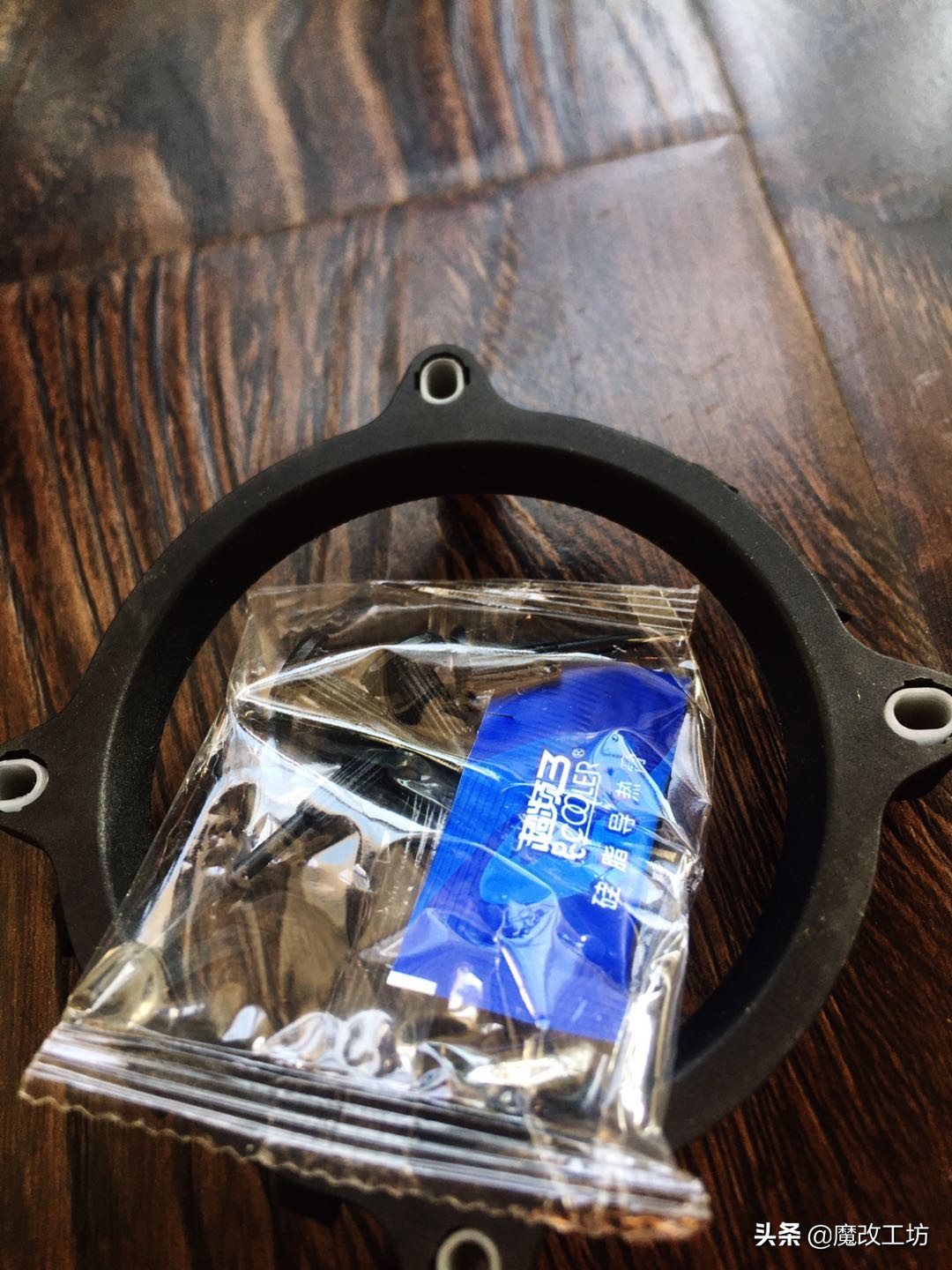 超频三大白鲨散热器怎么样,超频三大白鲨皓月版压得住i5么