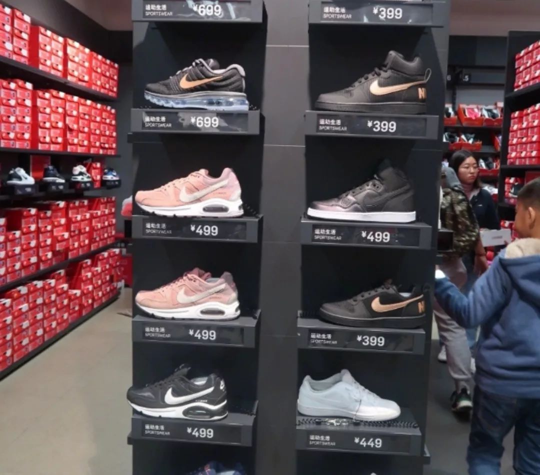 60块钱买回来的鞋,从哪里买阿迪耐克便宜正品