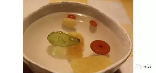 为啥我的蜜蜡是白的,我的蜜蜡为什么不是松香味