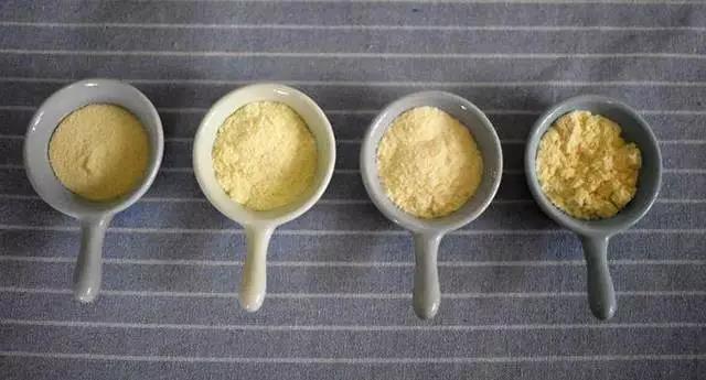 奶粉闻起来有香味吗,a2紫白金三段奶粉颜色偏黄是正品