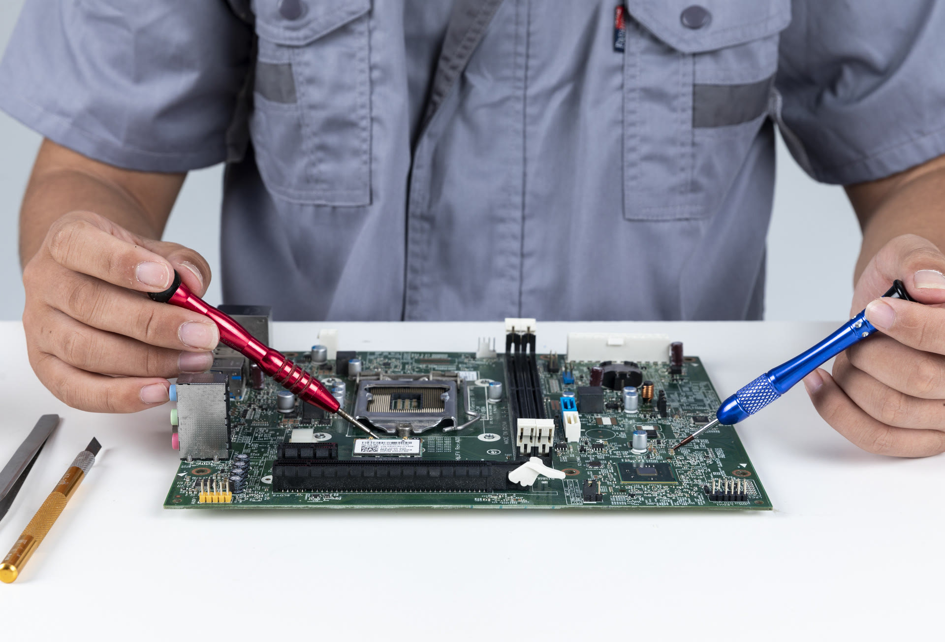 旭贵明电子厂工资真的有7000吗,技校生去电子厂实习一般工资多少