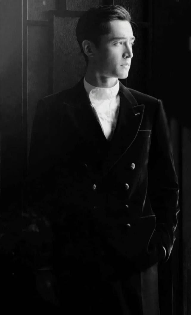 回忆杀胡歌,回忆杀胡歌探班唐嫣