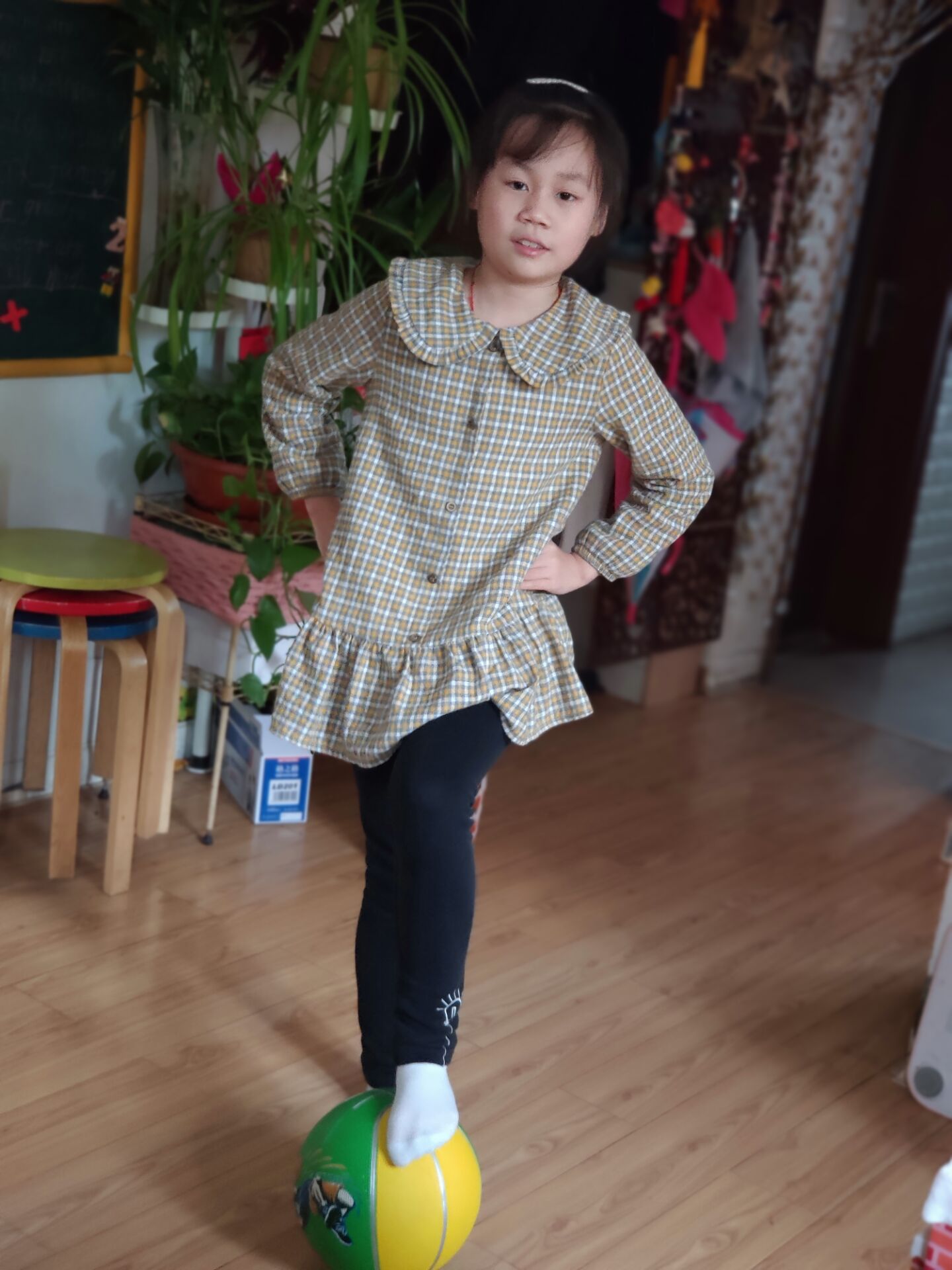 四年级运动项目手工制作,三年级小学生体育器材自制手工