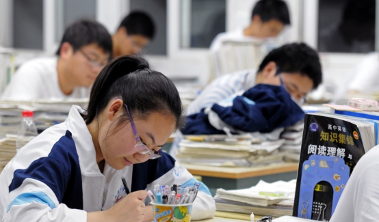 教育部通知，5类学生不用参加高考直接读大学，考生：比高考还难