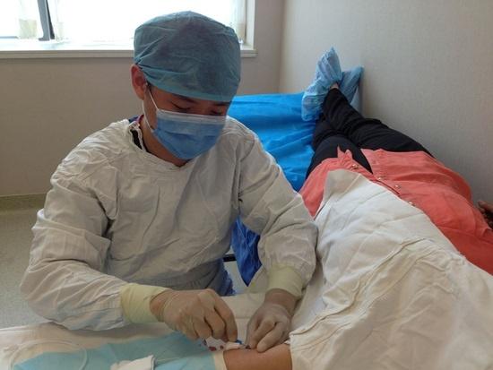 男生护理学就业前景及工资待遇,男生本科护理学就业前景