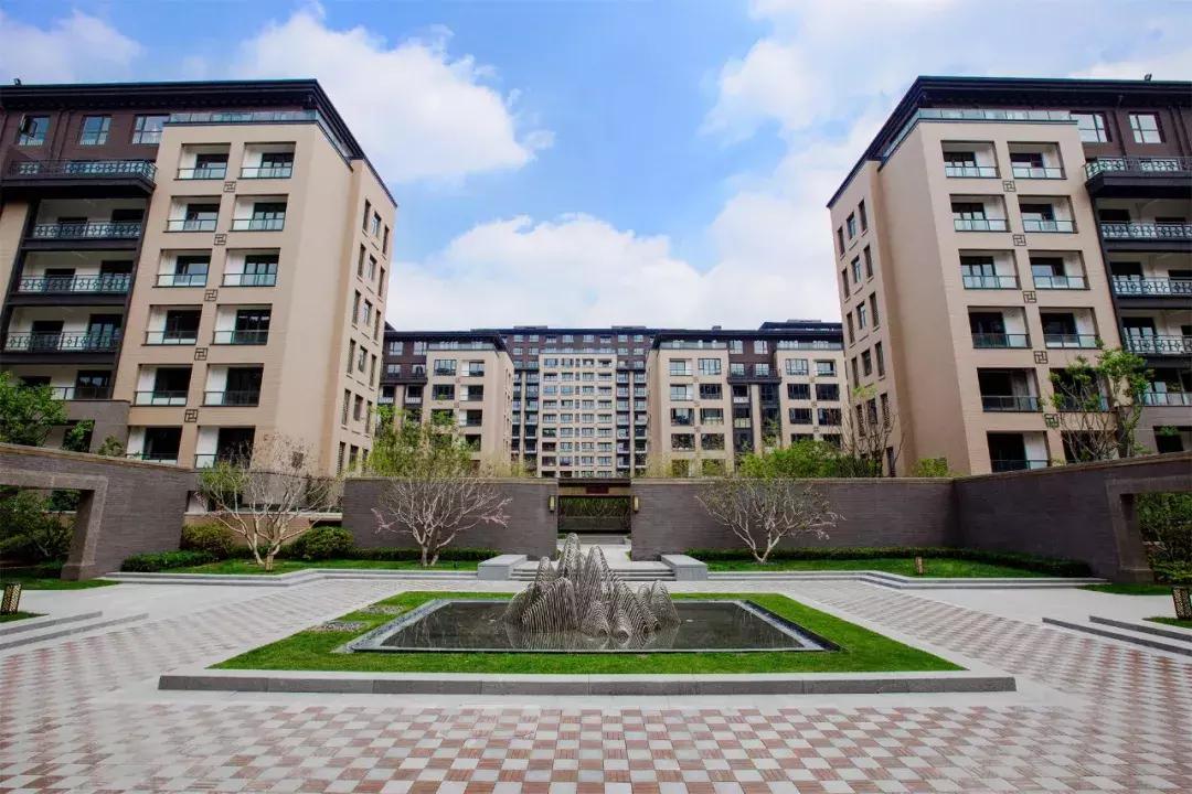 这家郑州房企一直在说：抱歉，我们不是开发商！