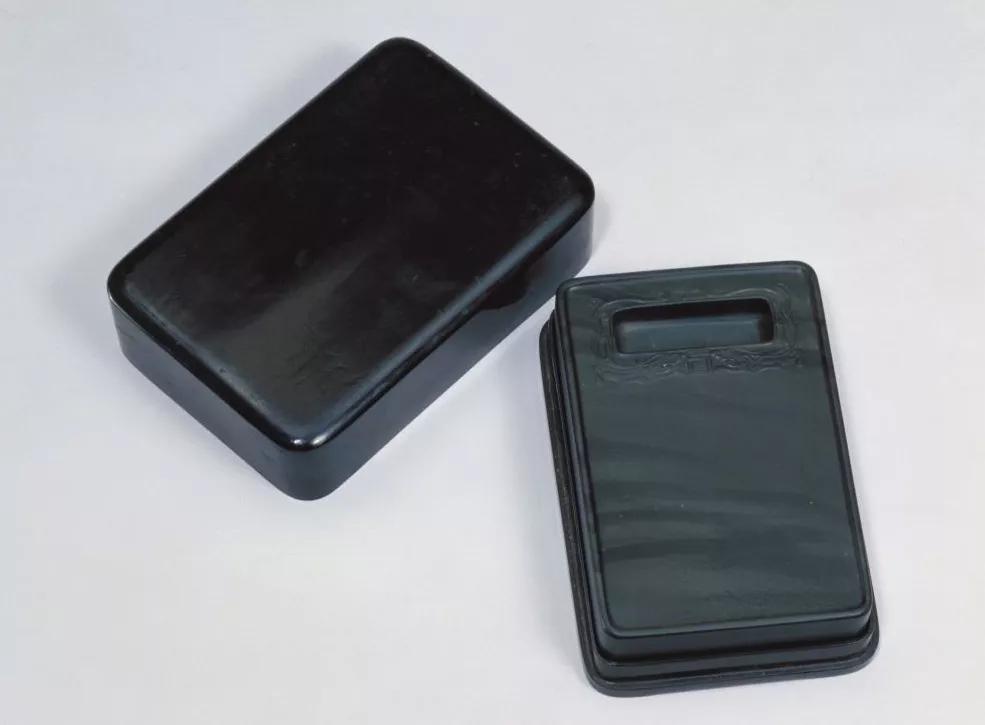 在历史上歙砚与端砚洮砚,歙砚端砚哪个值得收藏