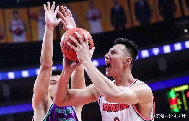 巩晓彬骂外教,巩晓彬杜锋冲突