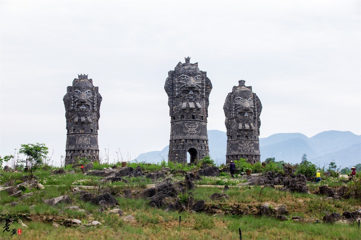 酉阳叠石花谷生命之源,酉阳叠石花谷景区4月份开花