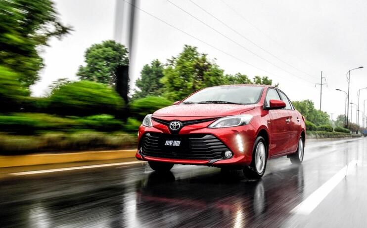 第四代飞度对比丰田威驰,丰田威驰和飞度怎么选