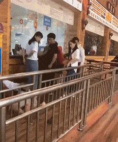 表情包大*杀屠**法案通过，以后还能鸡你太美吗？