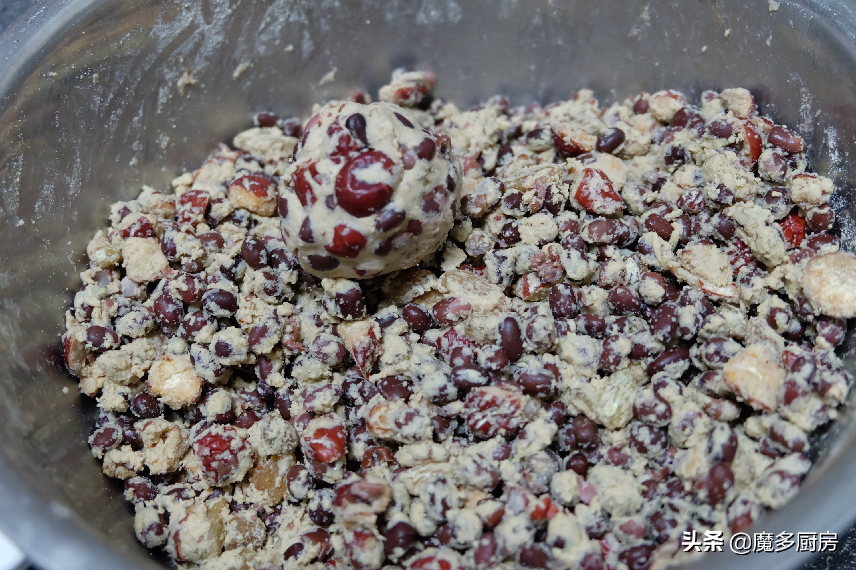 自己蒸的粘豆包香甜软糯真好吃,粘豆包怎么蒸才好吃呢教程