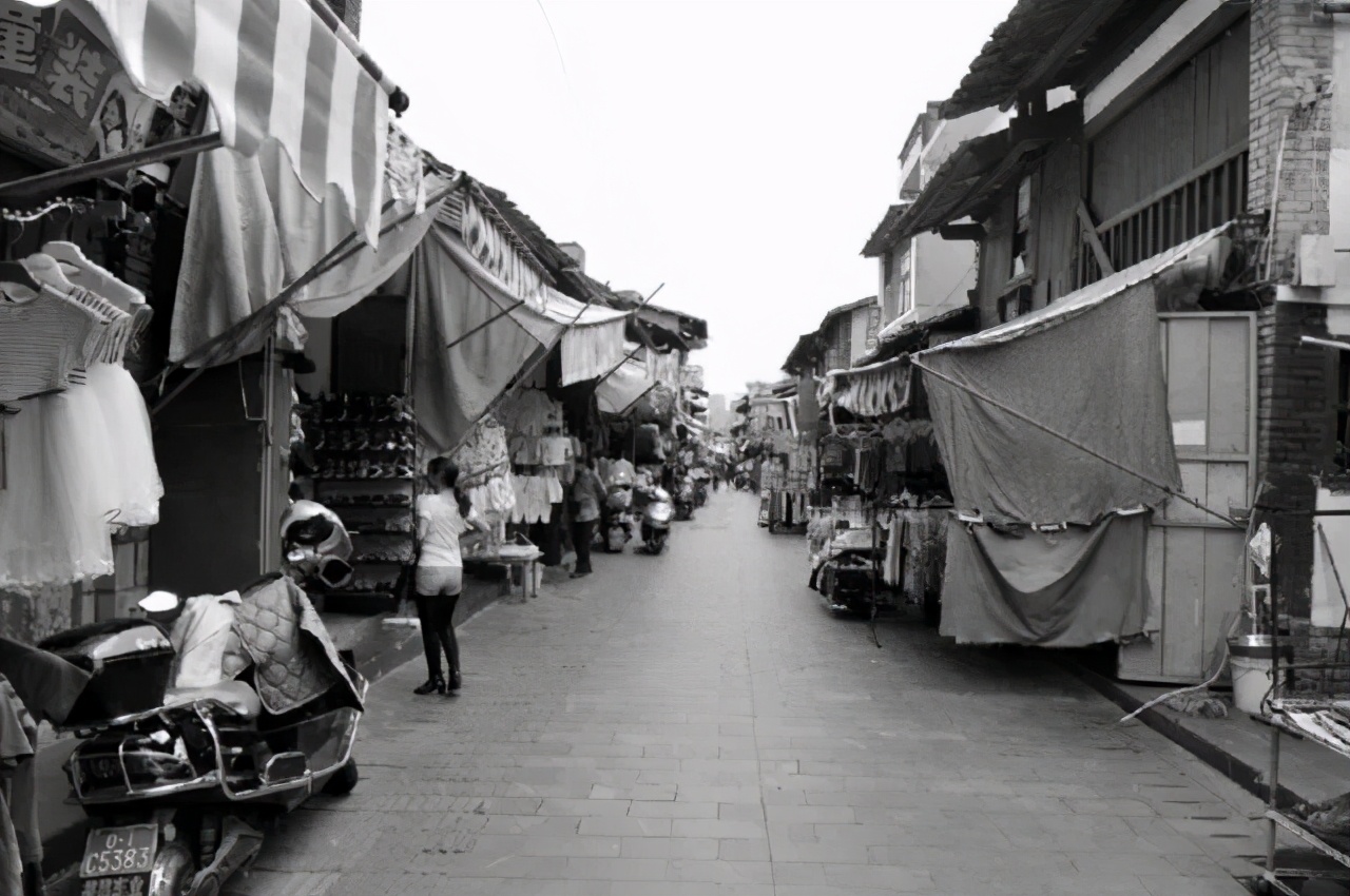 假鞋工厂阿迪耐克,为什么耐克阿迪会有假鞋