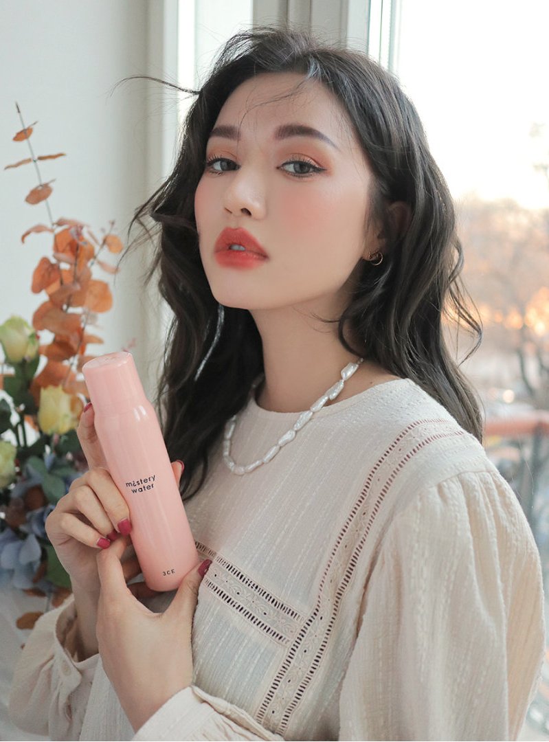 3ce韩国官方旗舰店直播间,3ce当家模特