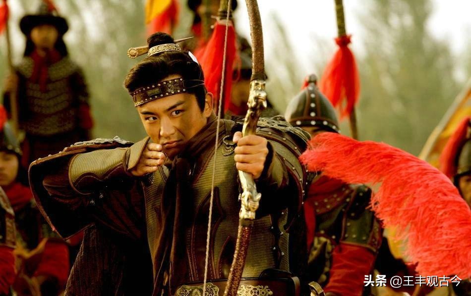 内蒙古大草原赛马射箭,内蒙古草原如何骑马射箭