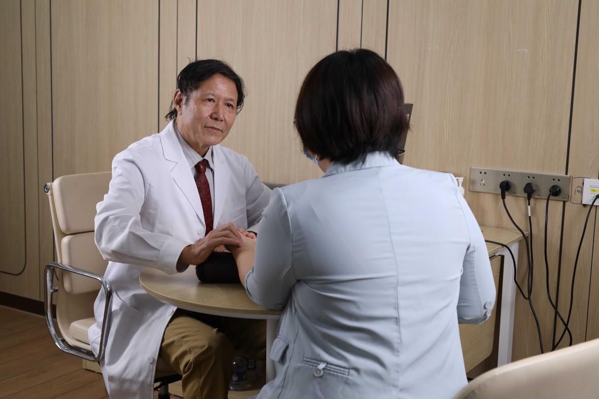 化疗后厌食呕吐恶心乏力多久恢复,化疗第一个疗程恶心呕吐是好事吗