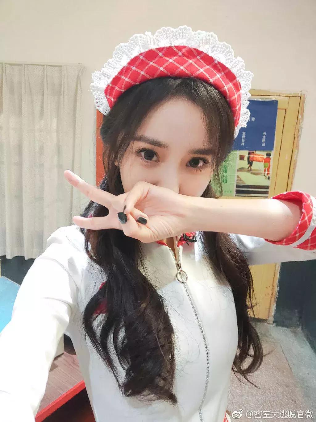 胸大怎么穿搭不显臃肿,胸高的女人怎么穿才好看