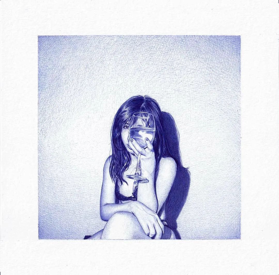 笔尖下的女人火辣性感身材,一天时间7000万*放播**量,网友围观