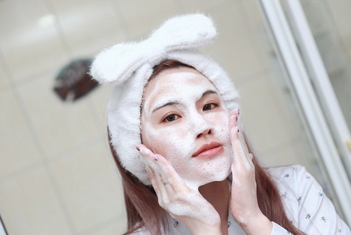 适合t区油的脸干洗面奶,t区油两颊干适合的洁面