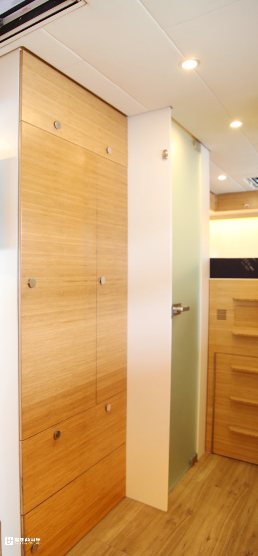 2018款奔驰大型顶级豪华房车,奔驰赛托斯6*6房车