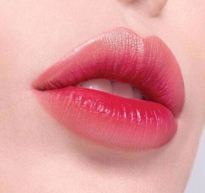 皮肤干敏起皮护肤用什么,皮肤粗糙暗沉用什么药膏