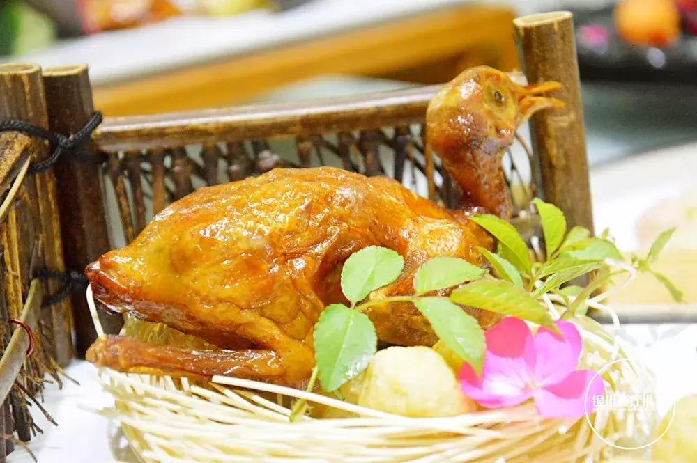 银川清真的农家乐烤全羊哪家好吃,银川烤全羊的海鲜自助推荐