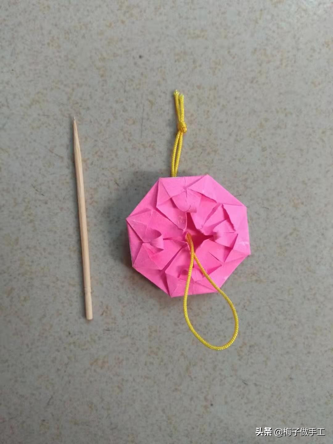 折纸简单又漂亮的过年小灯笼,简单折纸灯笼中秋节两三步完成