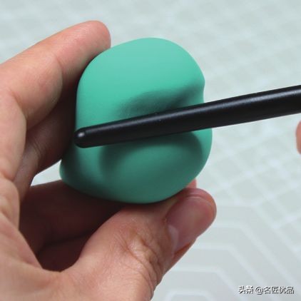 轻黏土可爱又简单的捏法,做一个简单可爱的小萌物用粘土捏