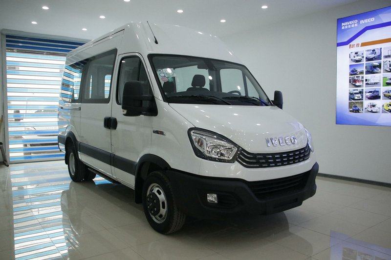 依维柯欧胜超瑞系列,21款依维柯欧胜长轴高顶客货版