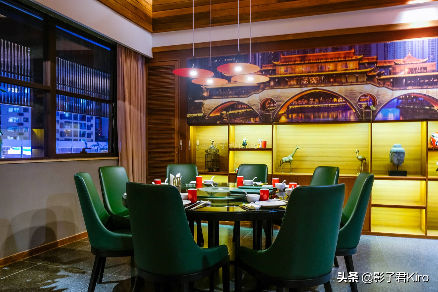 香辣味道让你一口接一口停不下来,喜欢吃辣的就选香辣的很过瘾