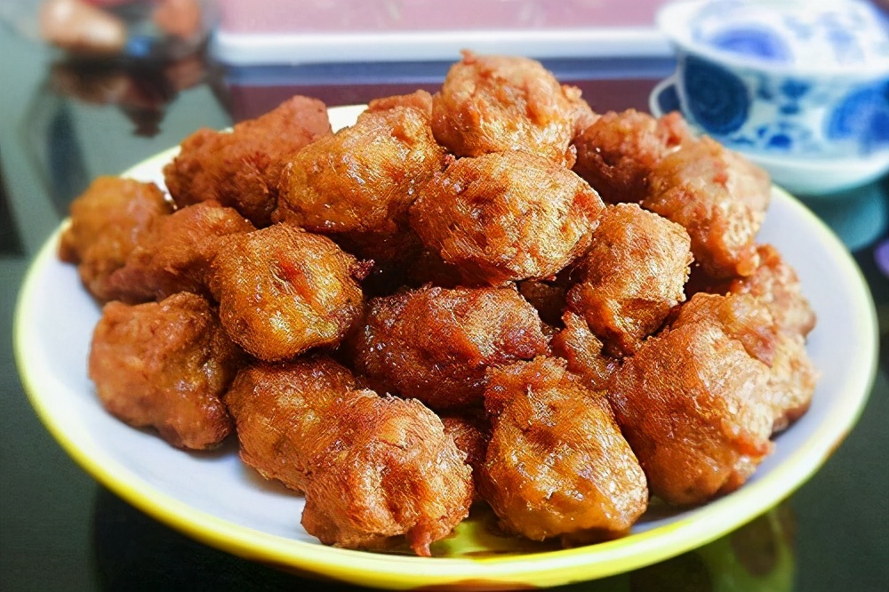 怎样炸牛肉丸子酥脆不回软,萝卜丝丸子怎么炸脆不回软