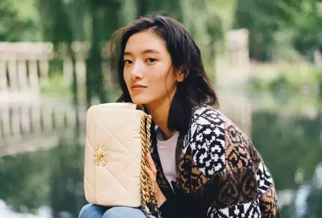 香奈儿neverfull中号手袋,香奈儿mademoiselle手袋