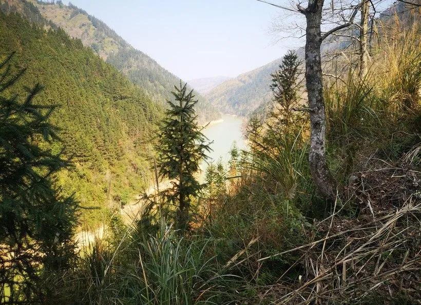 贵阳小伙骑摩托到拉萨,贵州小伙骑川崎去西藏