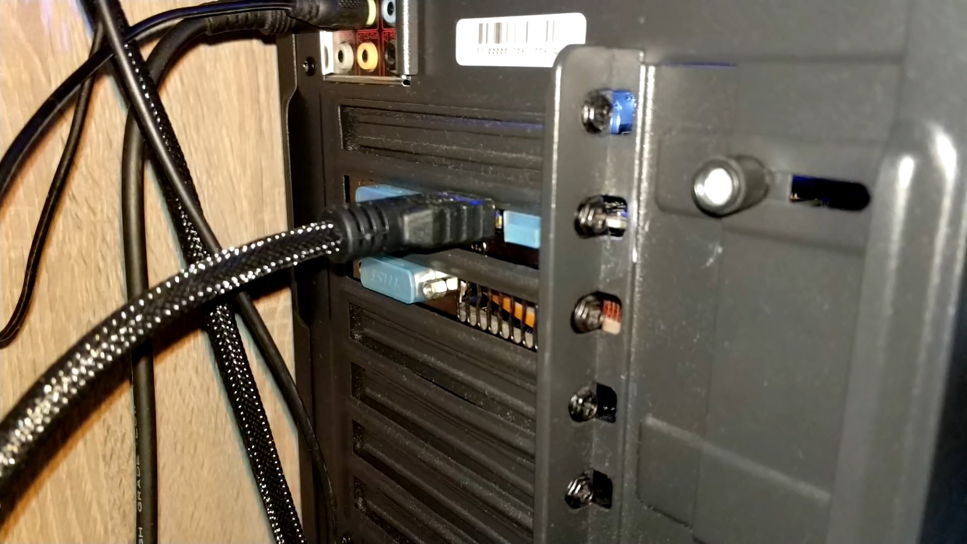 小白需要注意哪些,显卡安装注意事项