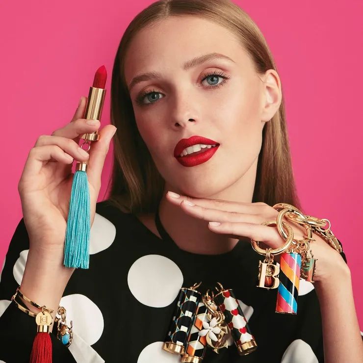 奢侈品下场battle卖口红，爱马仕、周仰杰，该买哪一支？