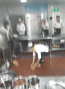 球不是这样踢滴搞笑图片,足球趣图搞笑图片