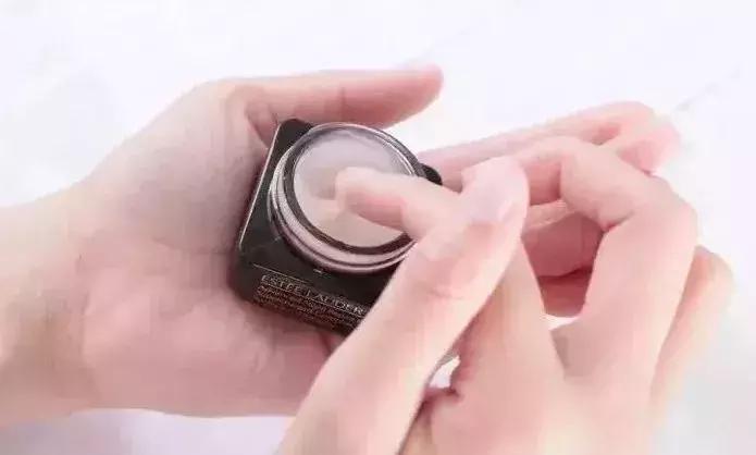 最热门30款眼霜,同品牌最贵的产品是眼霜还是精华